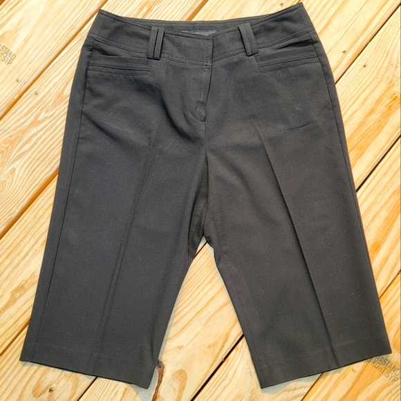 Larry Levine Pants - Larry Levine dress shorts, black, size 8